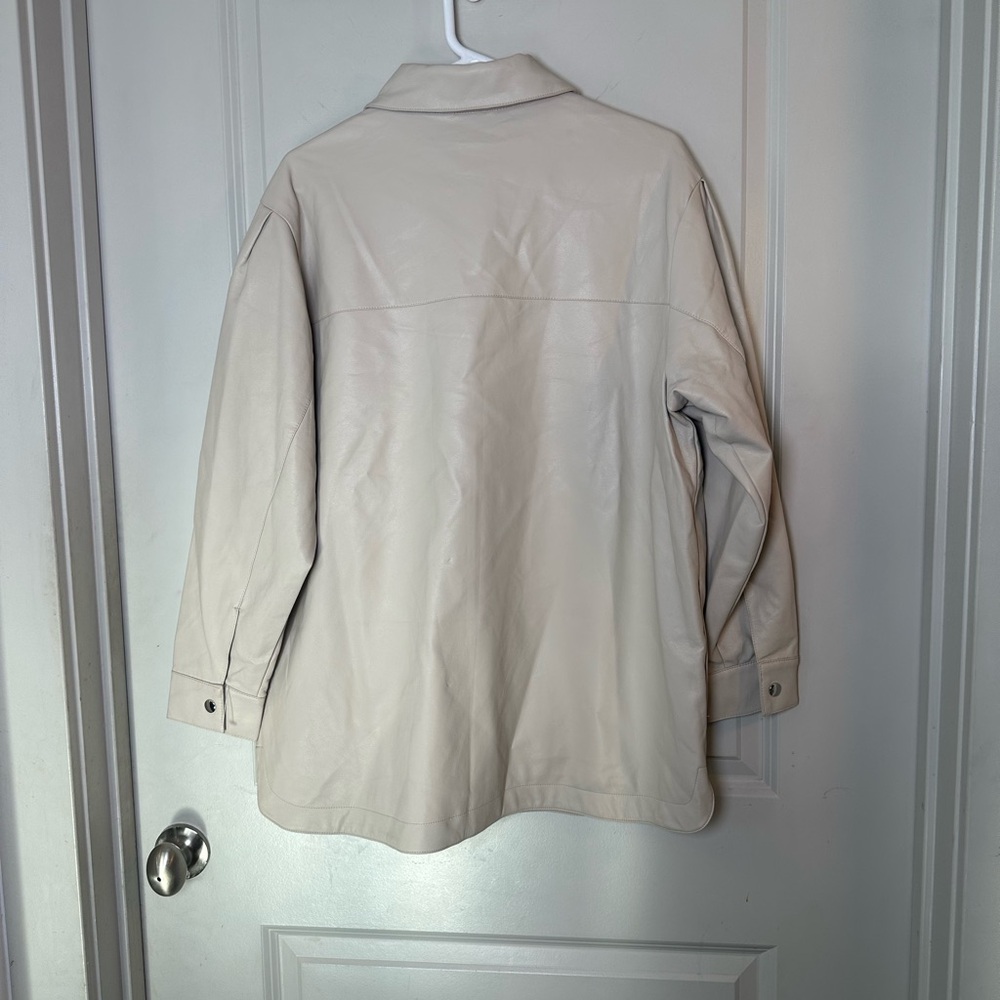 NEW ASOS Urban Bliss Vegan Leather Cream Oversized Button Up Shacket, Size 8 - Picture 11 of 12